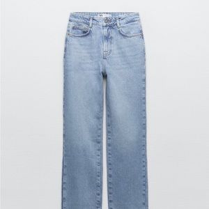 Zara high rise light wash jeans size 8